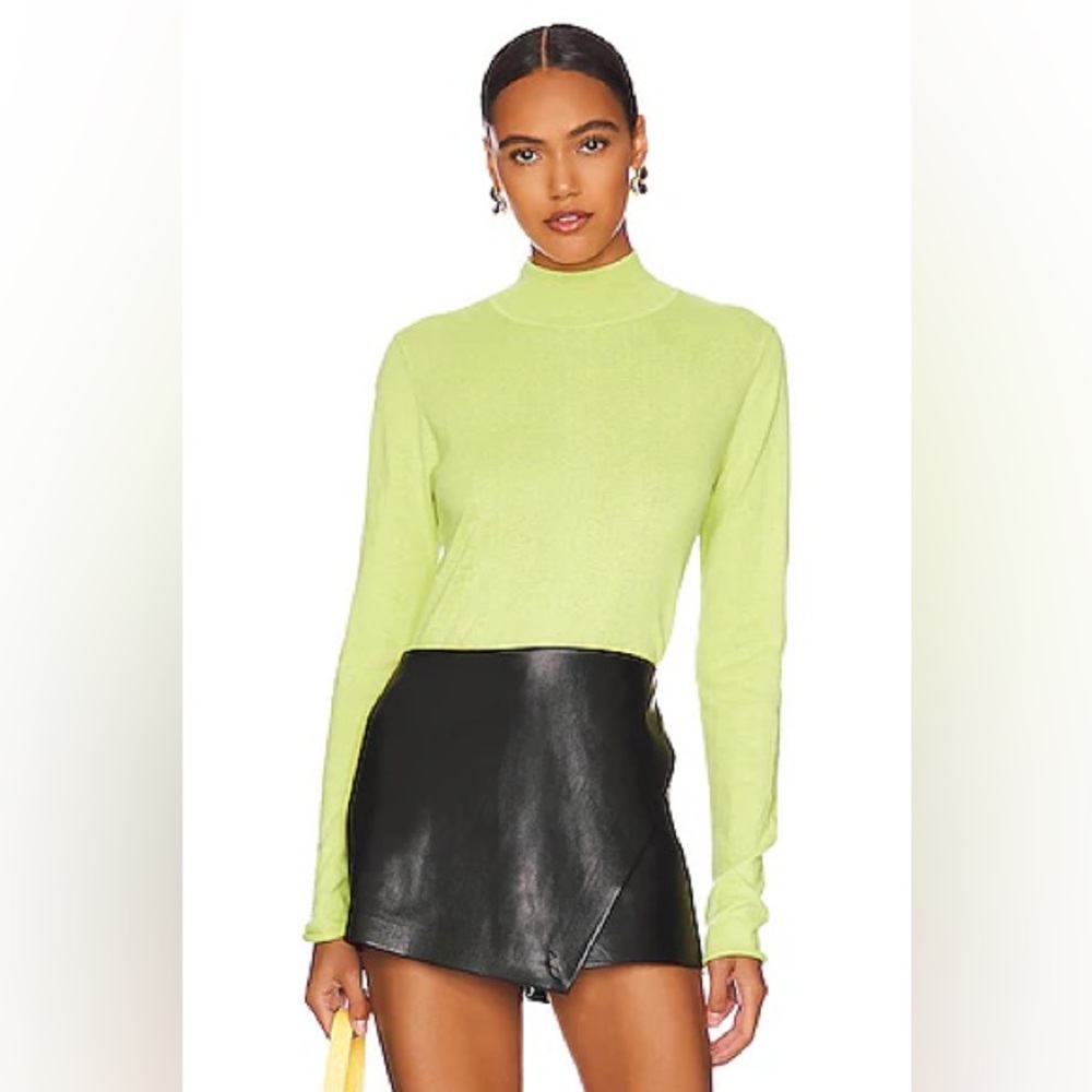 Iris Sweater in Lime
RAILS Size Medium New With Tags‎